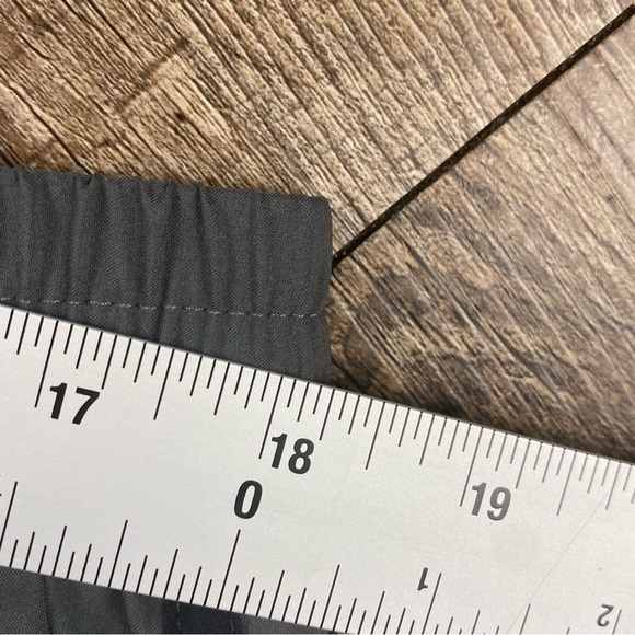 Adidas Shorts Women XL Gray Black Trio 3 Stripe Running Athletic Elastic Waist - Picture 5 of 6